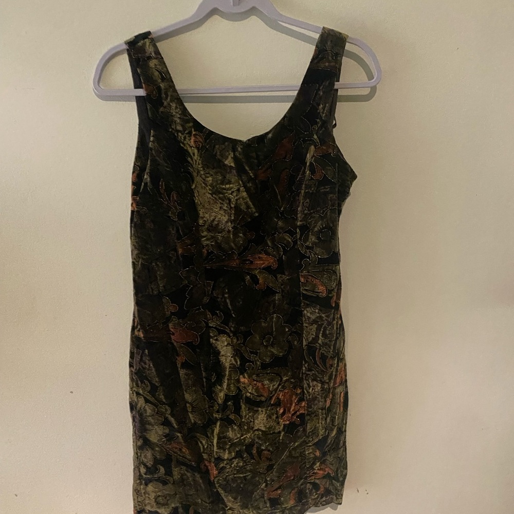 Elegant Velvet Floral Dress